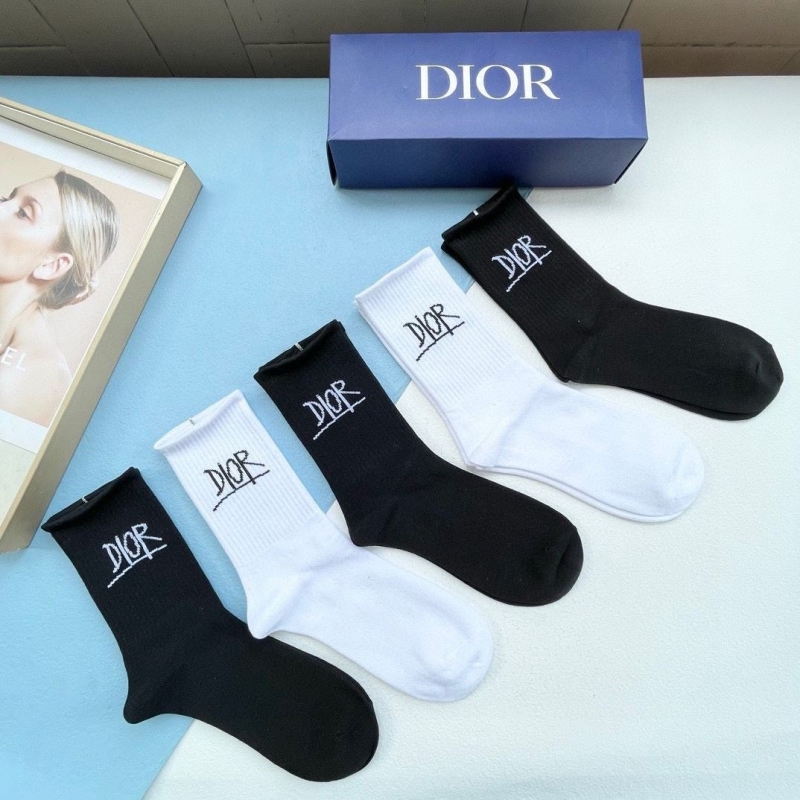 DIOR